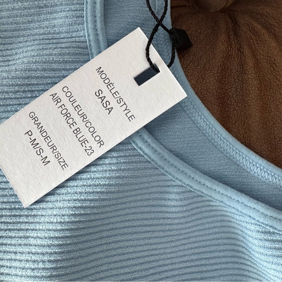 Blue Ribbed Tank Top - Picture 3 of 4